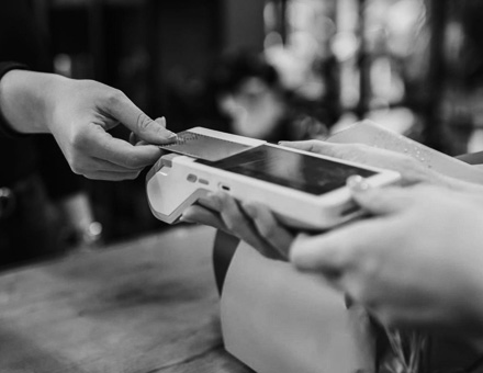 فعالیت های تبلیغاتی در محل فروش (P.O.S) | btl